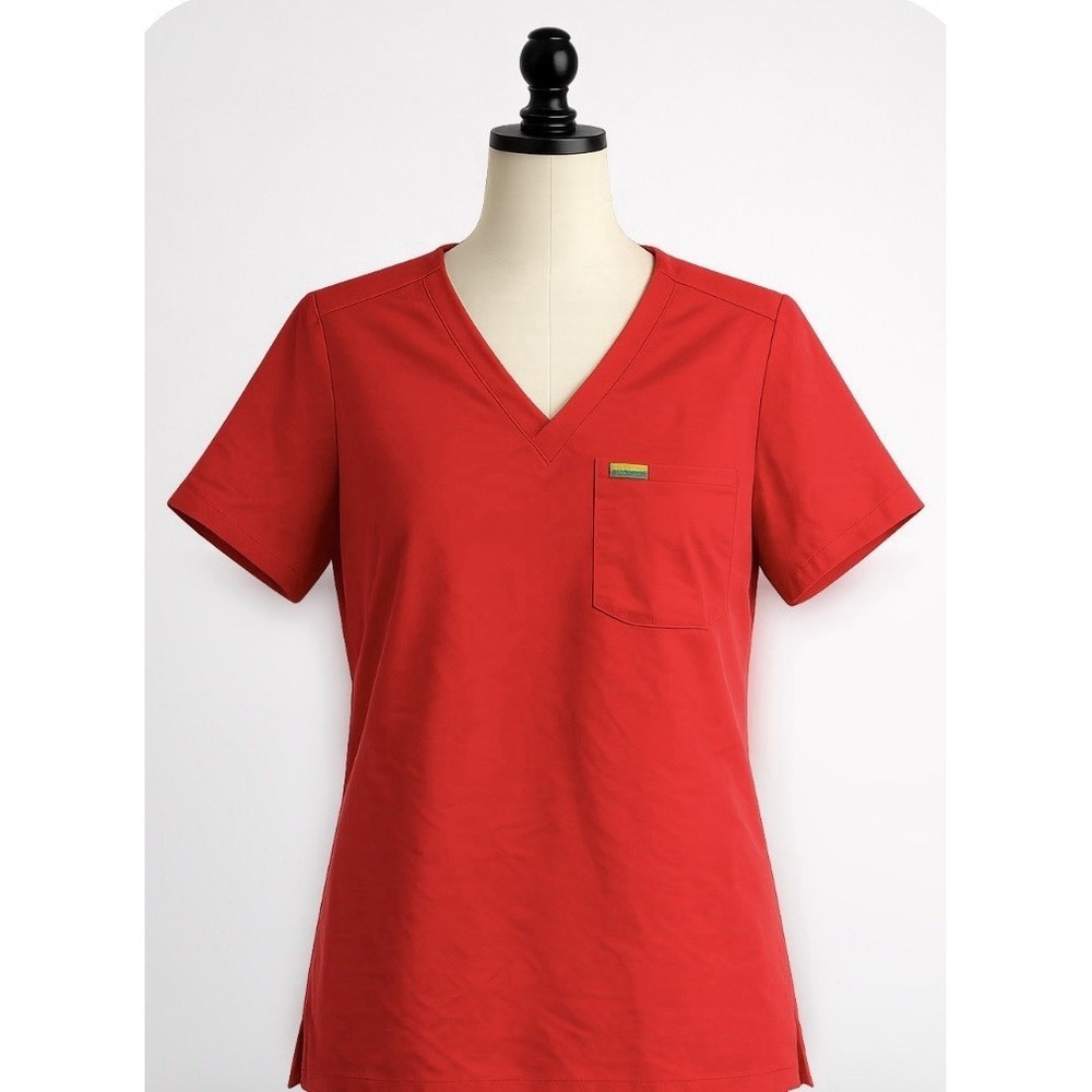 FIGS Women's Catarina Short Sleeve Size Small S Hibiscus Pride Scrub Top CUTE🌈